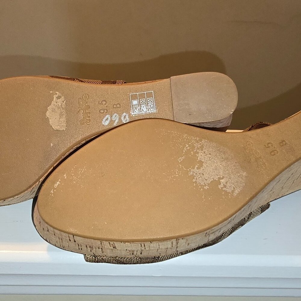 Coach Wedges - Picture 5 of 5